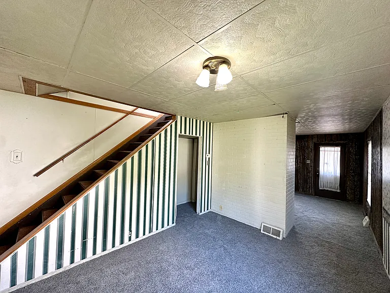 29 W Miller St — Photo 4