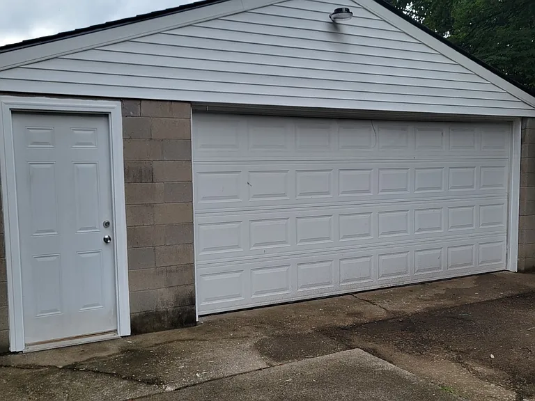 4926 Daleray Dr — Photo 11