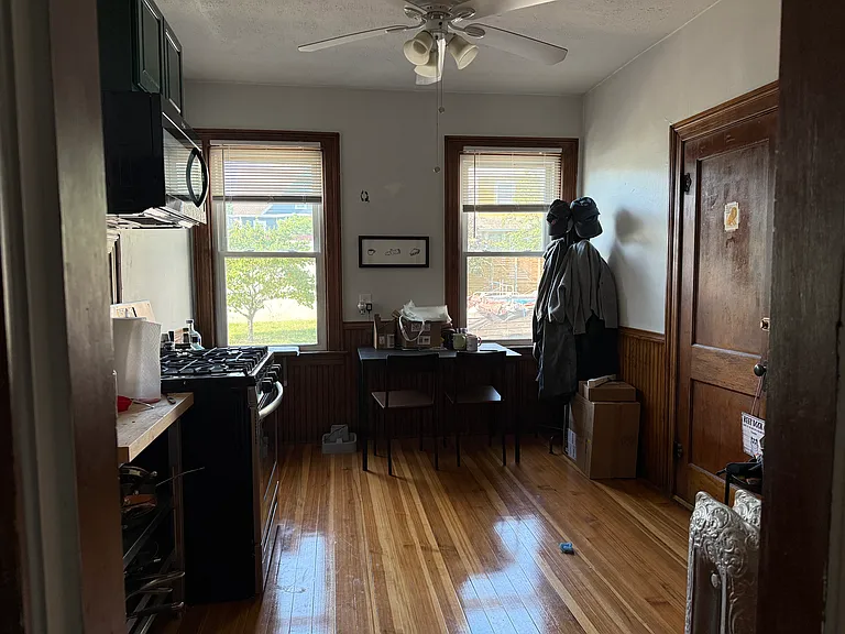 642 Hope St #1 — Photo 8