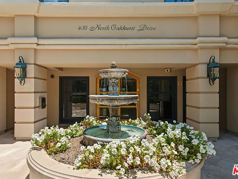 430 N Oakhurst Dr #Penthouse 406 — Photo 46