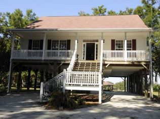 548 Fishing Creek Dr, Edisto Island, SC 29438