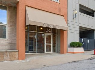 321 W 7th St APT 402, Kansas City, MO 64105