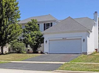 1840 Fulton Ln, Sycamore, IL 60178