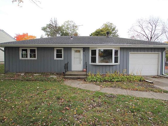 4th image of 1113 Lexington Way