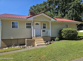 114 Gorgas Ln, Oak Ridge, TN 37830
