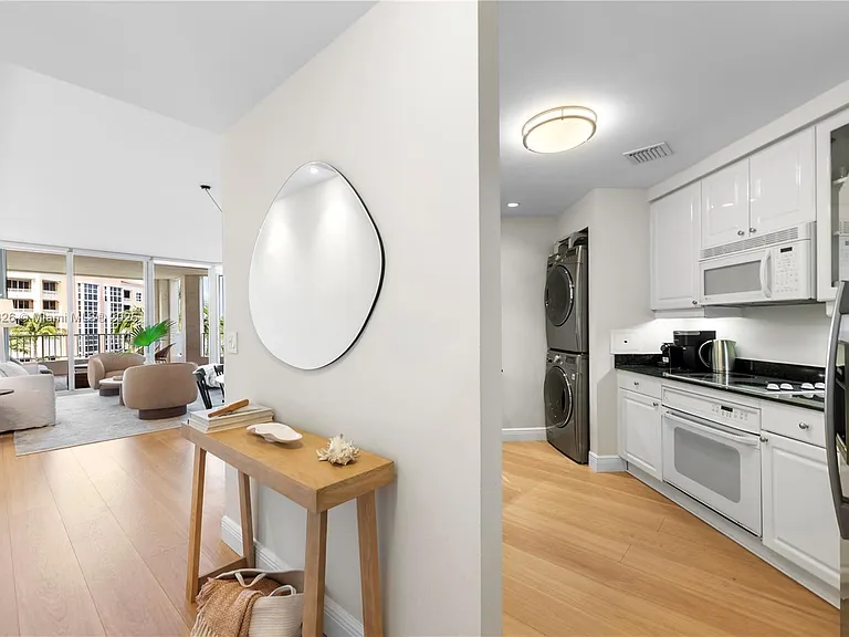 705 Crandon Blvd #405 — Photo 15