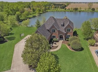 22678 S Pebble Lake Ct, Frankfort, IL 60423