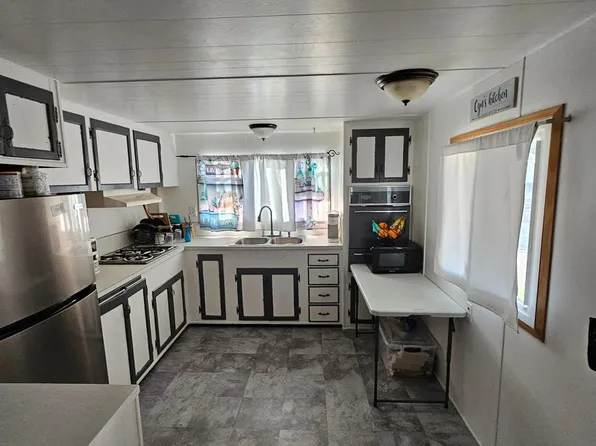 6 Hanford Ave, Concord, CA 94518