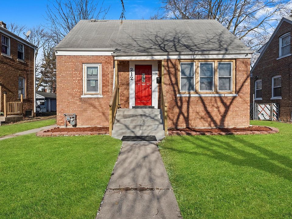 2nd image of 212 E 141st Pl