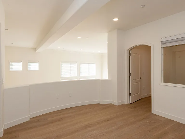 1501 India St #604 — Photo 25