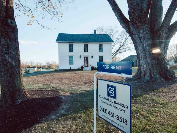 31 Depot Rd #1, Hatfield, MA 01038