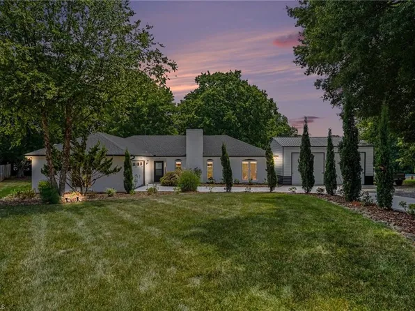 916 Spring Hill Ct, Kernersville, NC 27284