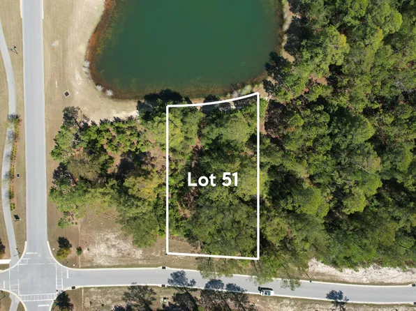 51 South St, Freeport, FL 32439