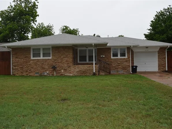 809 E Towry Dr, Midwest City, OK 73110