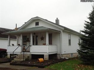 432 Dewey Ave, Newcomerstown, OH 43832