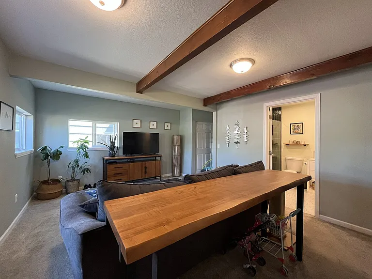 6640 NE Roselawn St — Photo 16