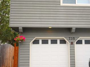 735 N 94th St #B, Seattle, WA 98103