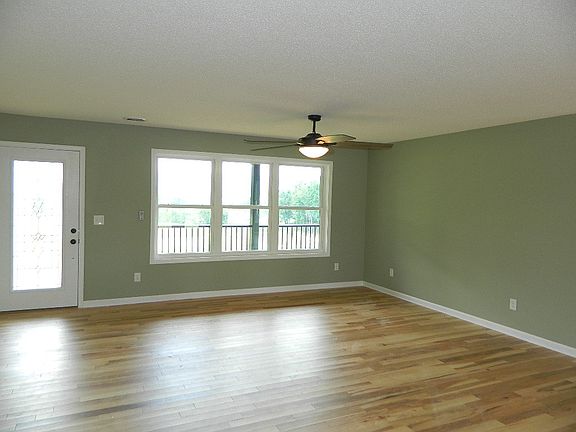 5th image of 939 Cherokee Ln