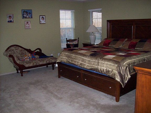 5th image of 3011 Upland Ave
