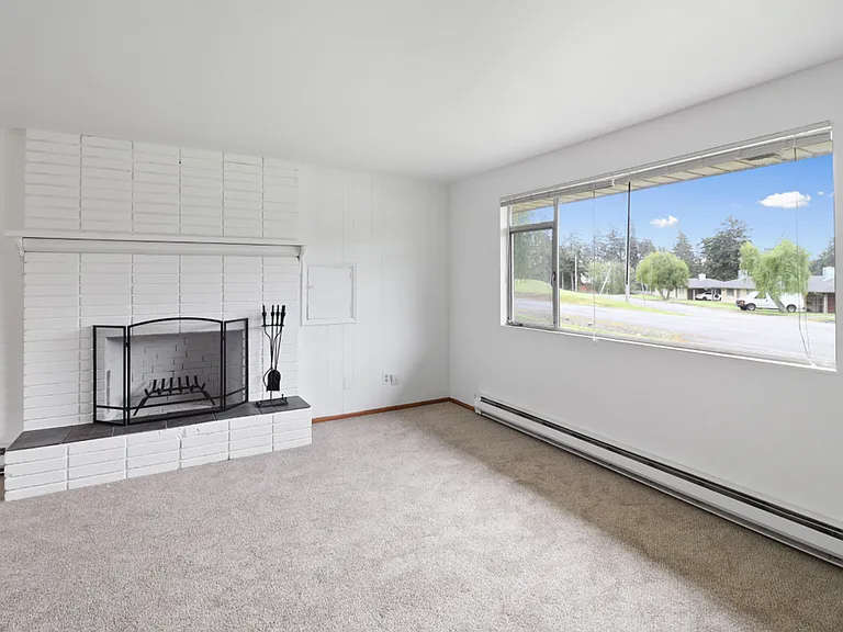 1380 SW Swantown Ave #L2 — Photo 1