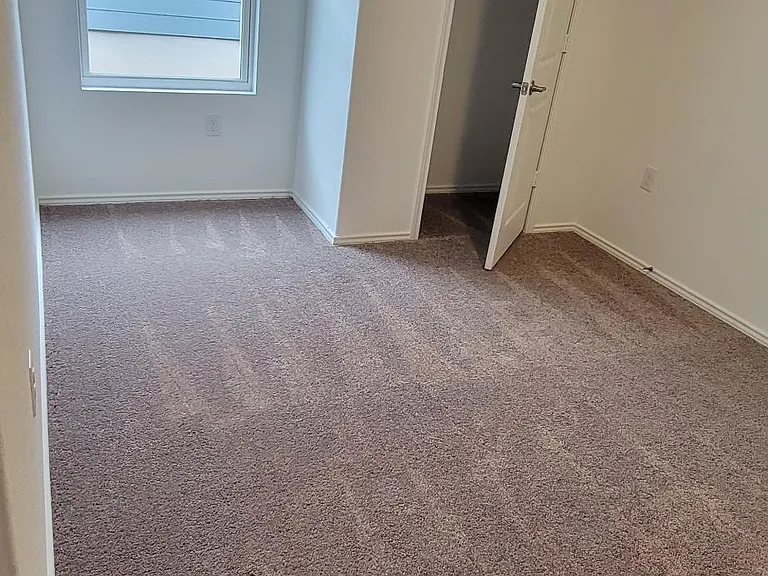 10010 Ana Hts — Photo 14