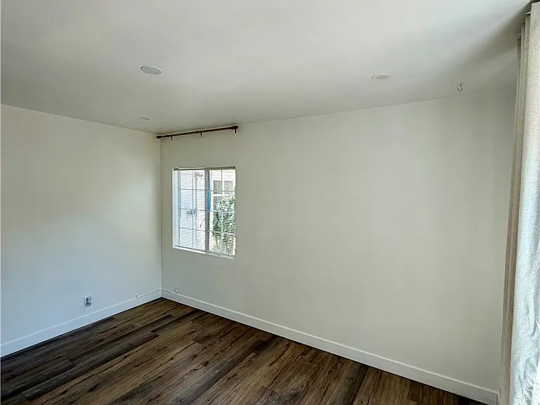 20457 Eccles St — Photo 36