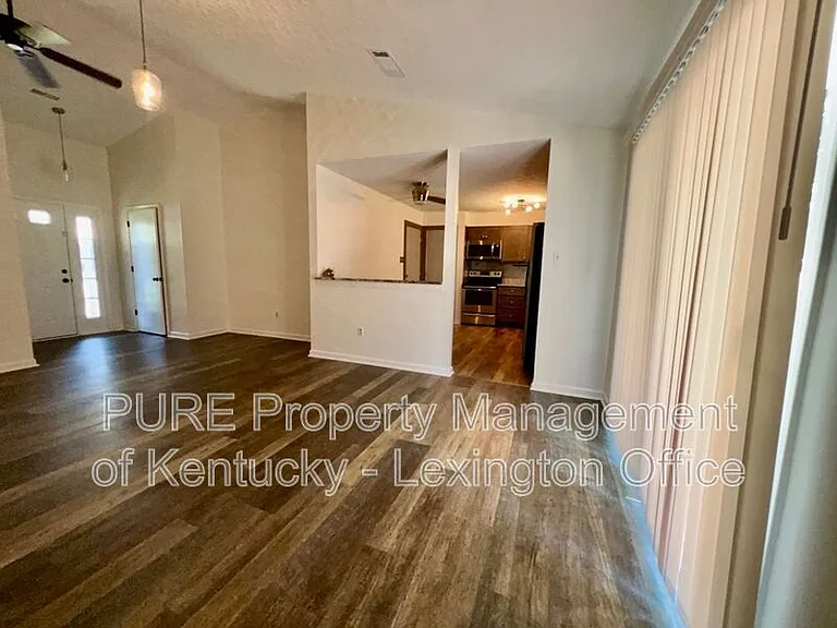 1212 Fenwick Rd — Photo 8