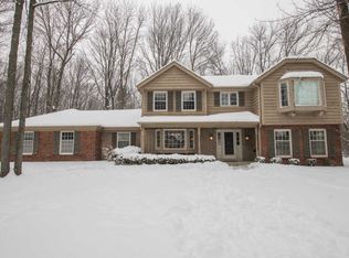 416 E Ravine Baye Rd, Bayside, WI 53217