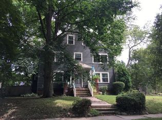 2231 Lamberton Rd, Cleveland Heights, OH 44118