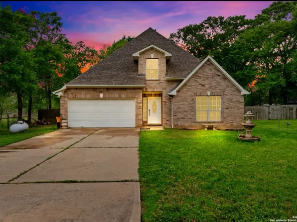 24704 Killarney St, Hempstead, TX 77445