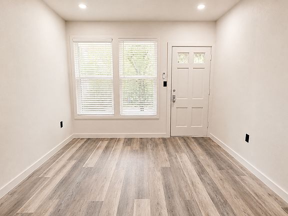 3rd image of 202 E 31st St APT B