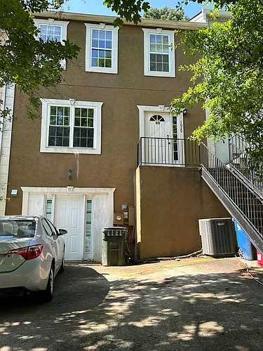 1020 Plantation Way NW Photo 1