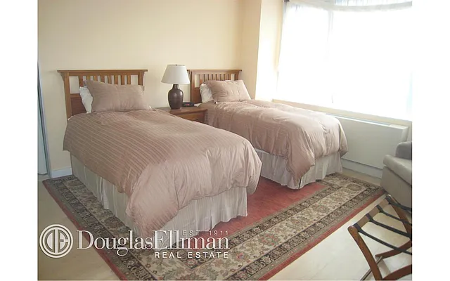 Rented by Douglas Elliman | media 4