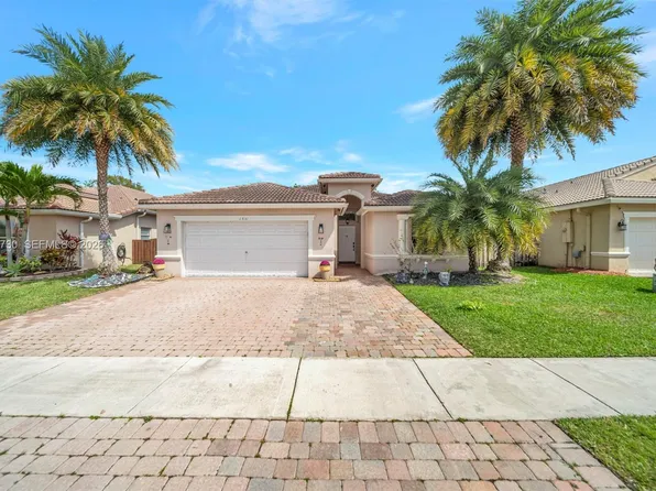 1531 SW 194th Ter, Pembroke Pines, FL 33029
