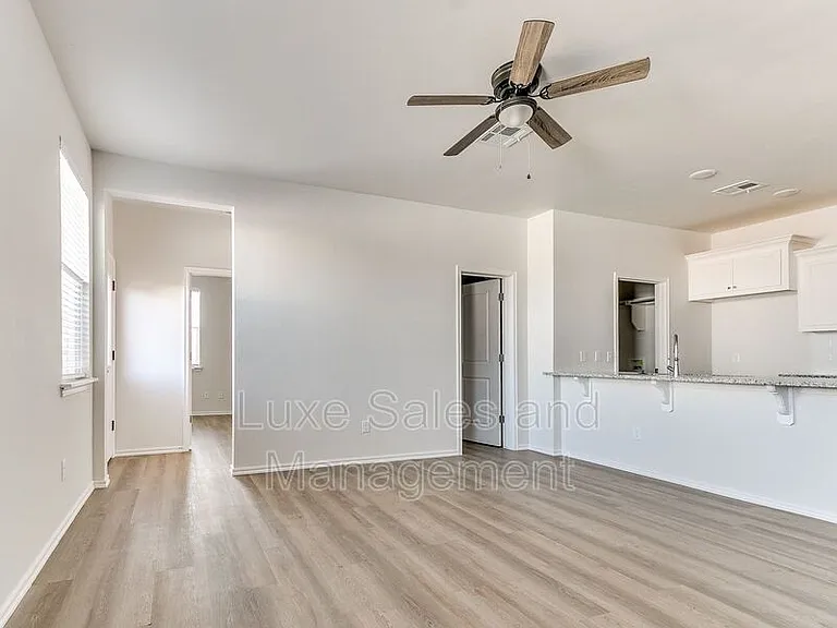 10530 Utica Dr — Photo 7