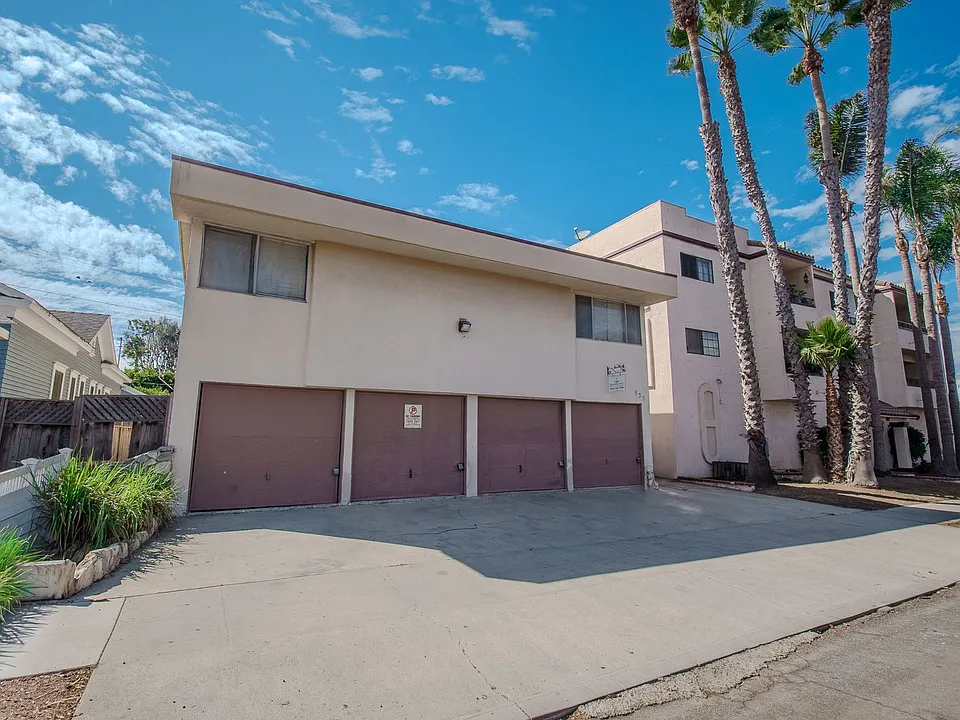 833 Gardenia Avenue