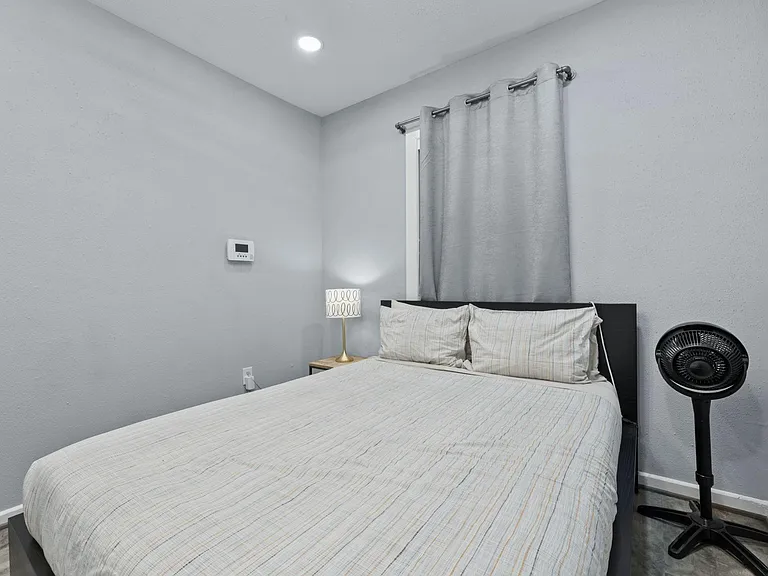 412 Drew St #1 — Photo 8