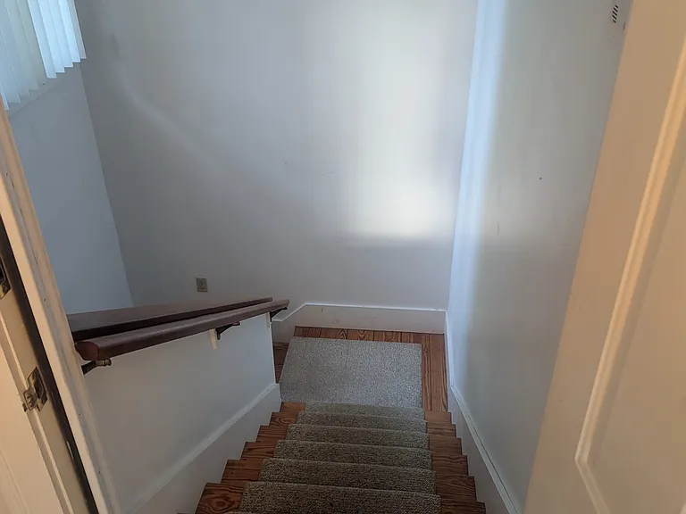 139 N Main St — Photo 18
