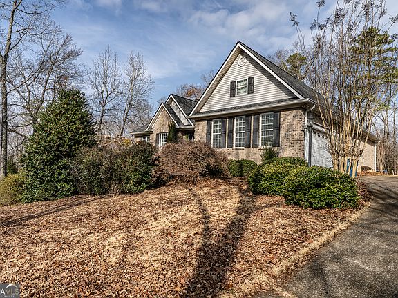 2nd image of 34 Mountain Creek Dr SE