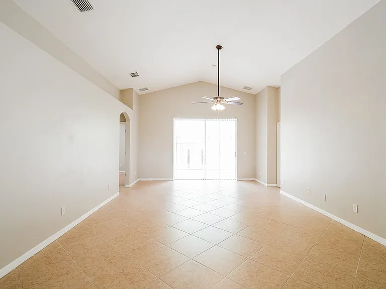 19417 Otters Wick Way — Photo 3