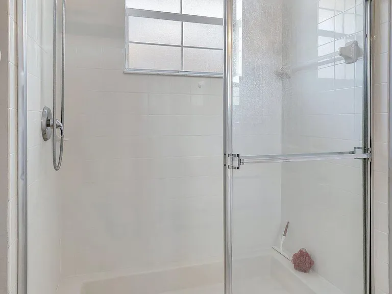 4320 Blowing Point Pl — Photo 24