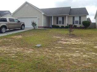 1022 Coalport Dr, Hope Mills, NC 28348