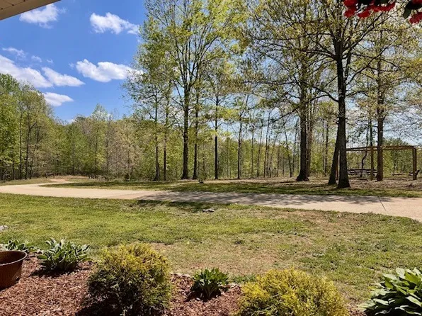 48 Sweet Springs Rd, Kelso, TN 37348