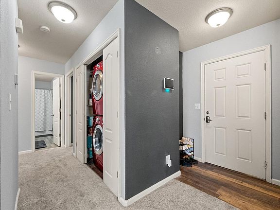 5th image of 309 Glacier Ave