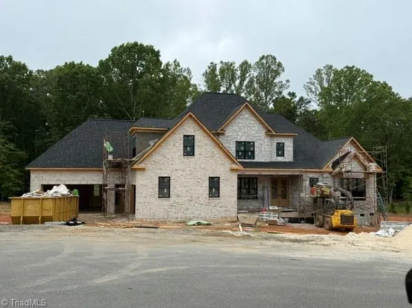7603 Pemberley Dr, Oak Ridge, NC 27310