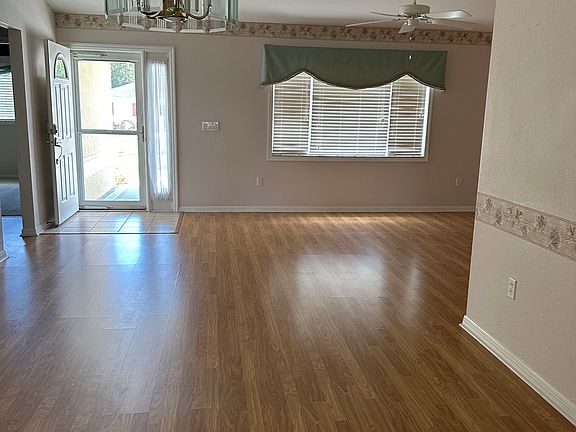 3rd image of 13875 SE 86th Ter