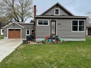 102 4th St NW, Elysian, MN 56028