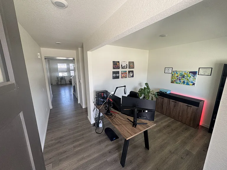 Office (1rst floor)