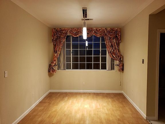 4th image of 5043 Amberwood Dr