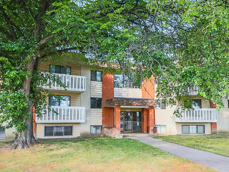 256 Mayor Magrath Dr N — Photo 18